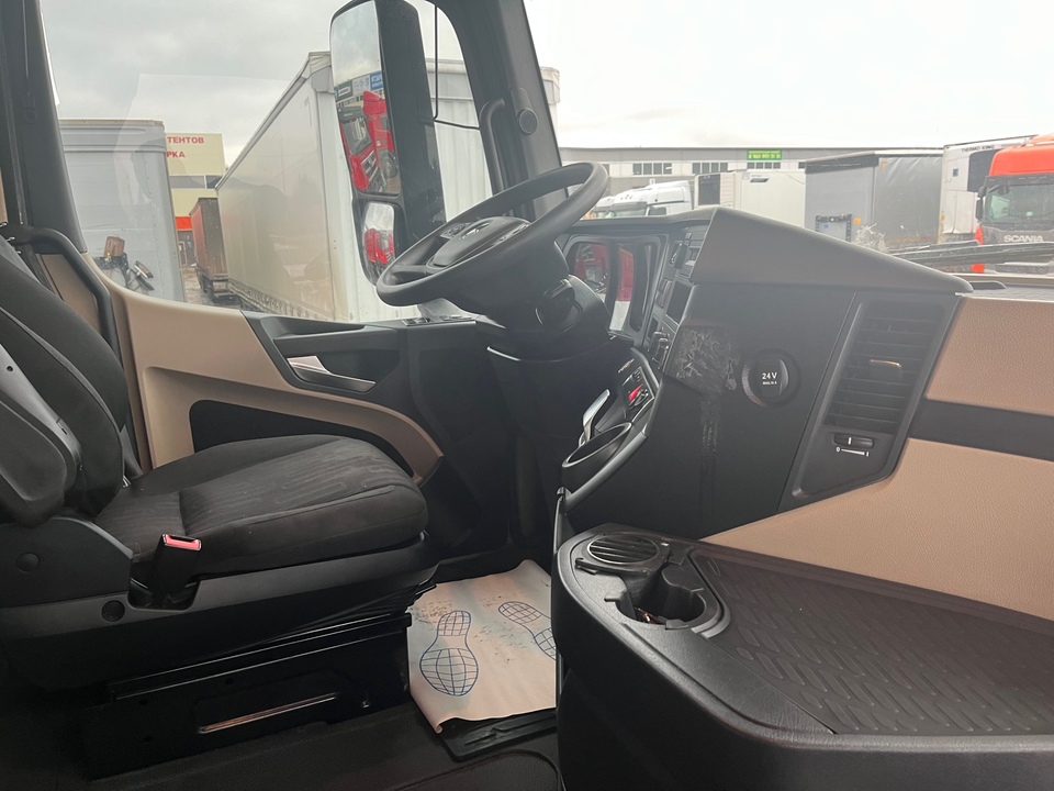 Mercedes-Benz Actros, 2021 год, 9 915 000 рублей, 24 фотография