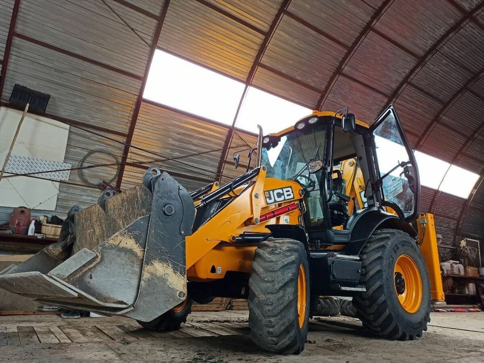 JCB 3CX, 2020 год, 900 000 рублей, 5 фотография