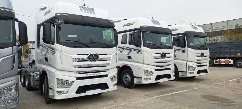 FAW J6 CA4250, 2024 год, 10 500 000 рублей, 2 фотография
