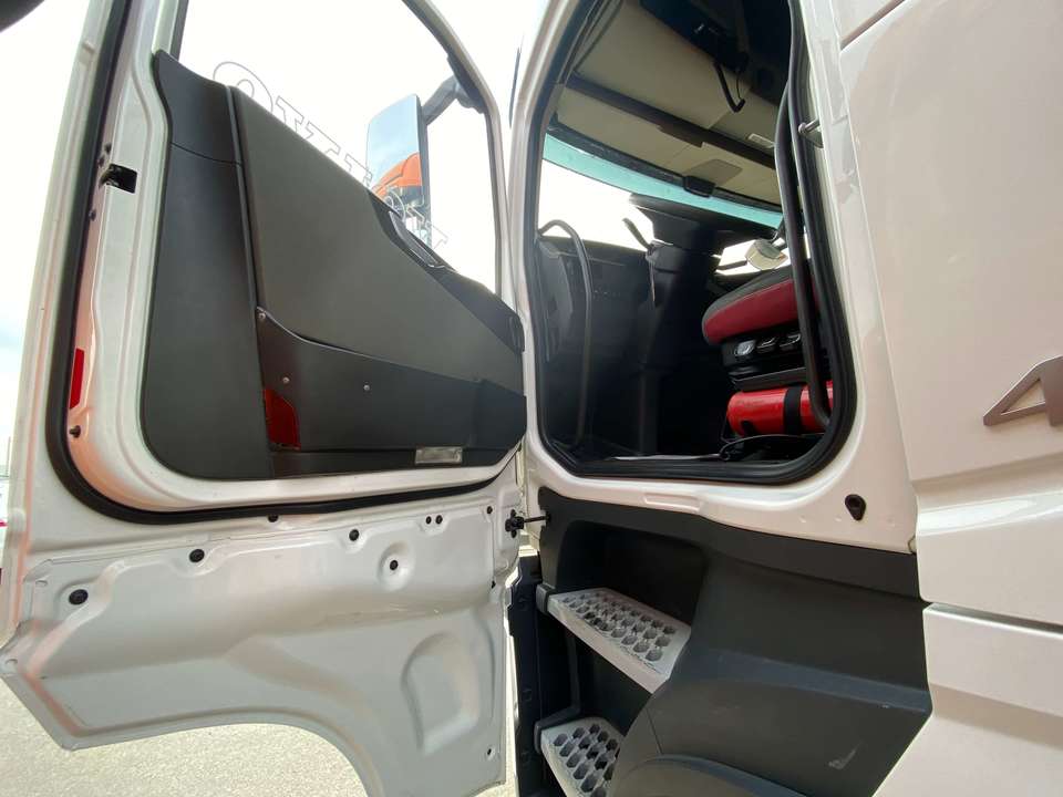 Volvo FH, 2017 год, 6 825 000 рублей, 8 фотография