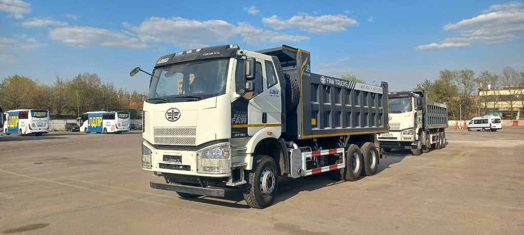 FAW J6 CA3250, 2023 год, 8 050 000 рублей, 2 фотография