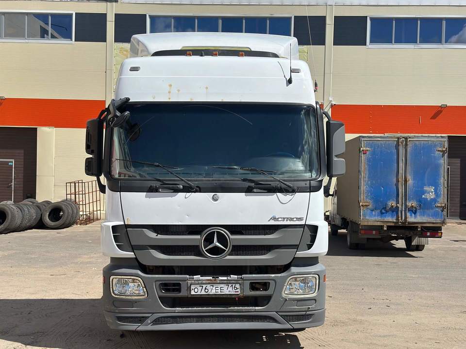 Mercedes-Benz Actros, 2015 год, 2 289 000 рублей, 2 фотография