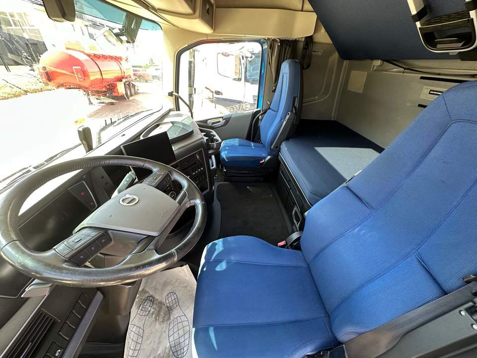 Volvo FH, 2021 год, 13 500 000 рублей, 11 фотография