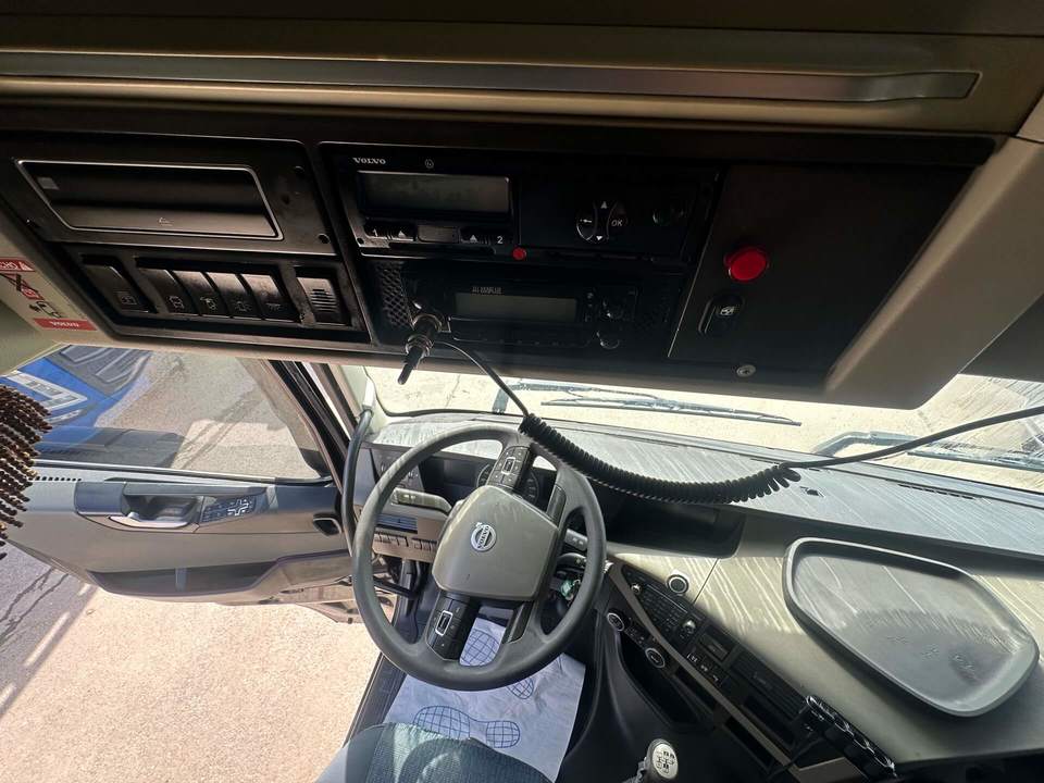 Volvo FH, 2017 год, 6 825 000 рублей, 18 фотография