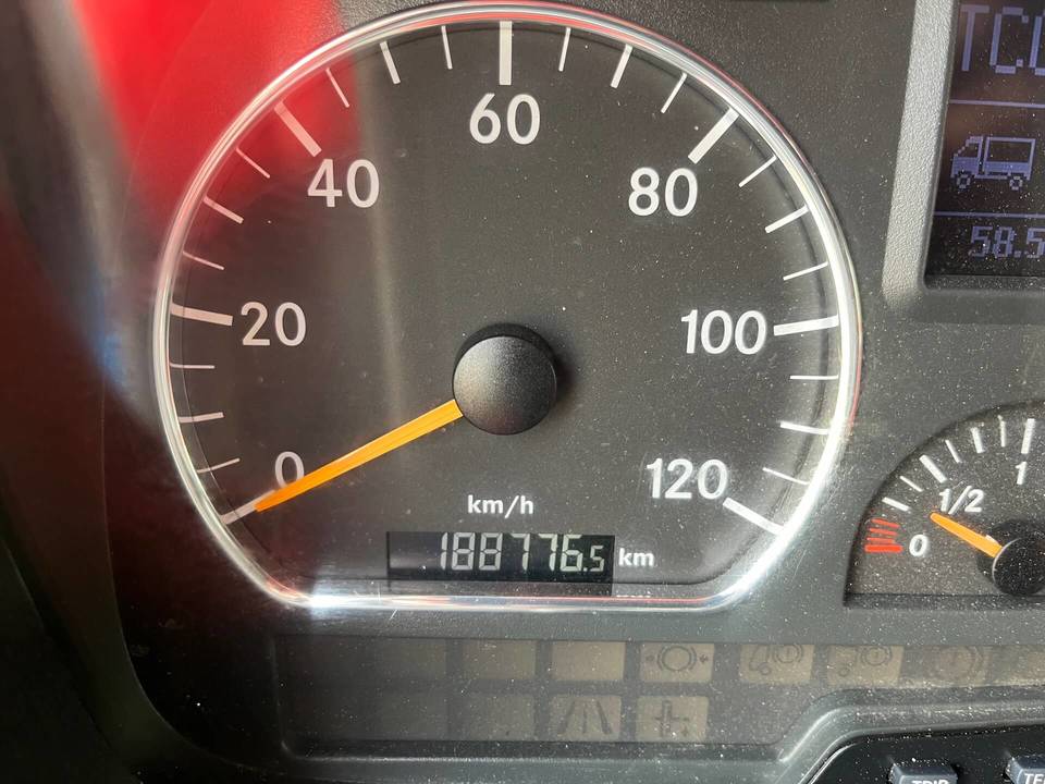 Mercedes-Benz Axor, 2012 год, 2 290 000 рублей, 13 фотография