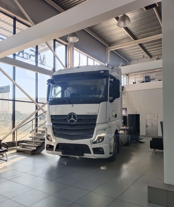Mercedes-Benz Actros, 2024 год, 11 300 000 рублей, 3 фотография