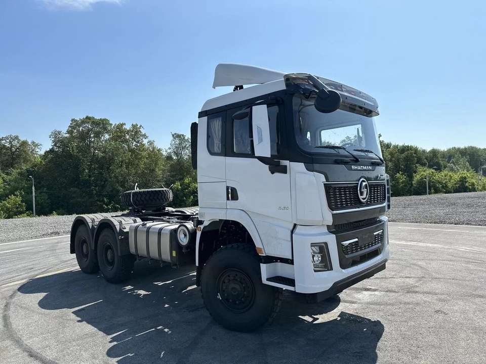 Shacman (Shaanxi) SX42584V324, 2024 год, 9 300 000 рублей, 2 фотография