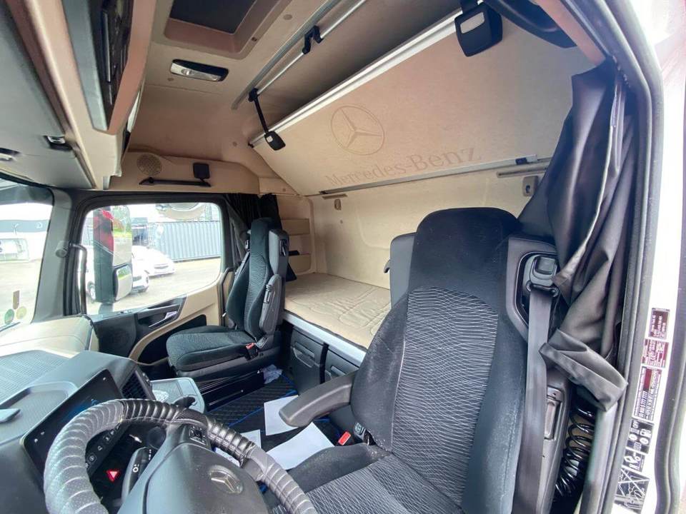 Mercedes-Benz Actros, 2020 год, 7 550 000 рублей, 10 фотография