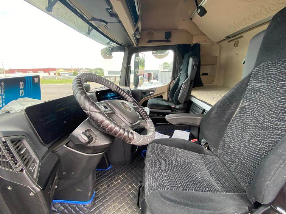 Mercedes-Benz Actros, 2020 год, 7 550 000 рублей, 9 фотография