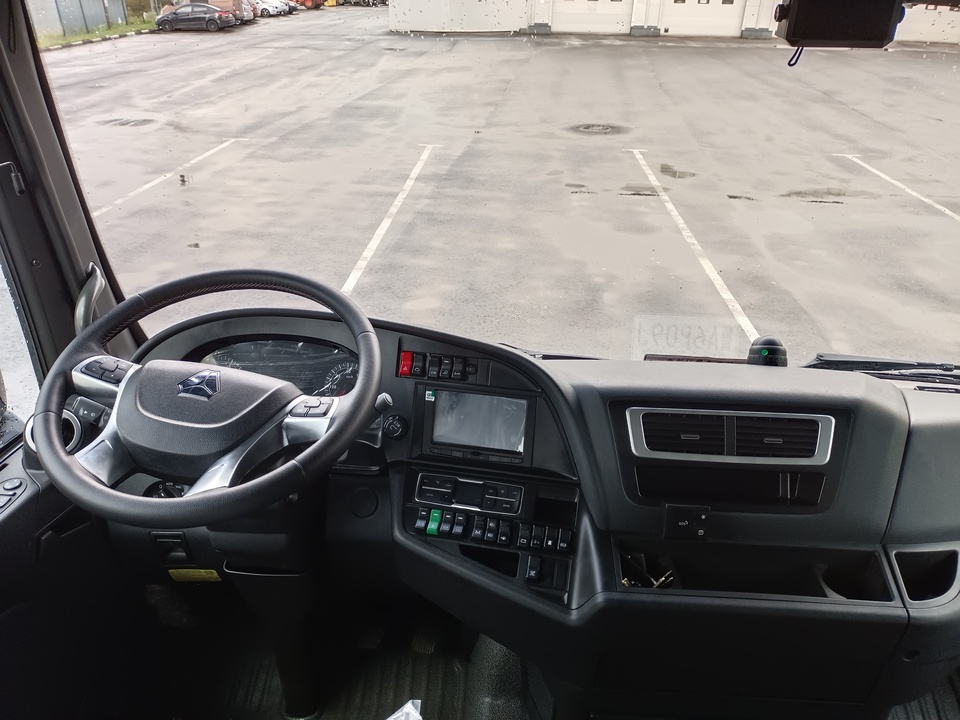 Sinotruk Hania (Howo) 4x2, 2024 год, 7 300 000 рублей, 3 фотография
