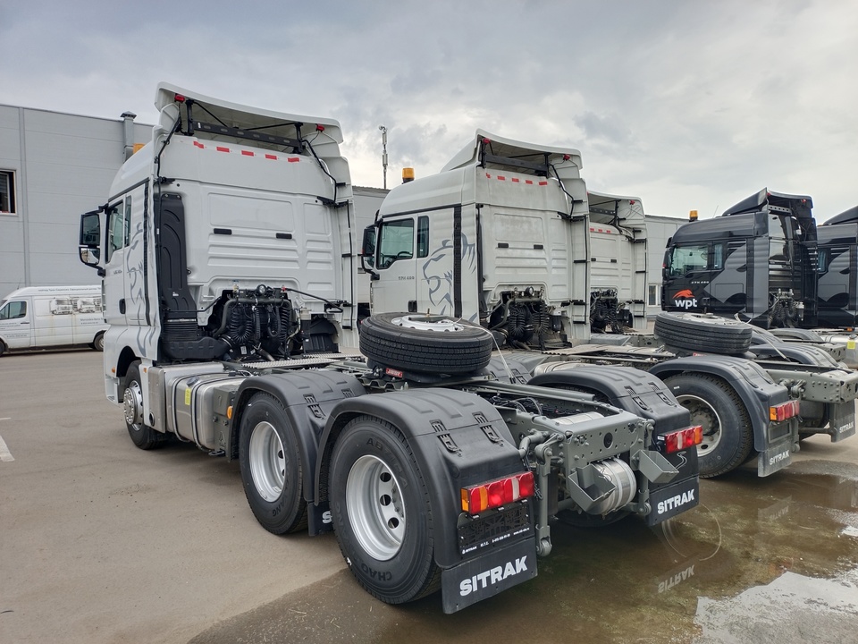 Sinotruk Hania (Howo) 6x4, 2023 год, 8 950 000 рублей, 2 фотография