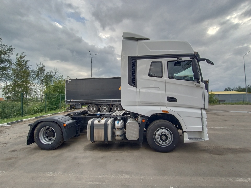 FAW J6 CA4250, 7 300 000 рублей, 4 фотография