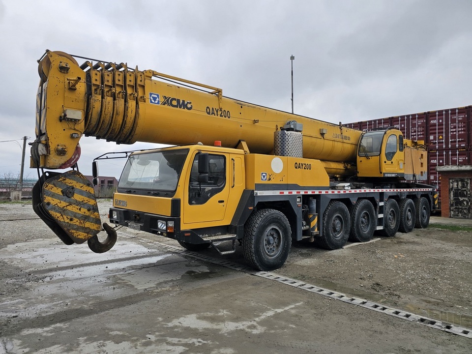 XCMG QAY-200, 2008 год, 41 000 000 рублей, 1 фотография