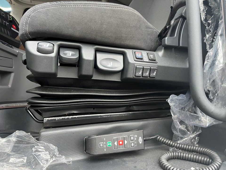 DongFeng EQ4252, 2023 год, 10 900 000 рублей, 27 фотография