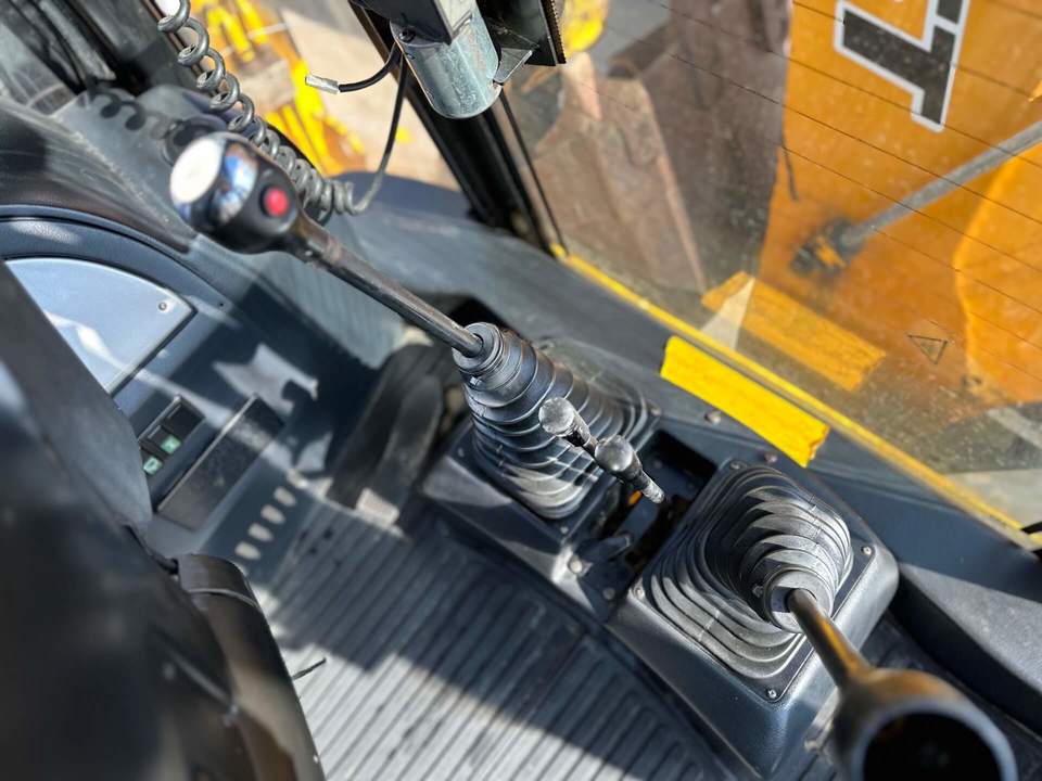 MST M544, 2017 год, 5 690 000 рублей, 15 фотография