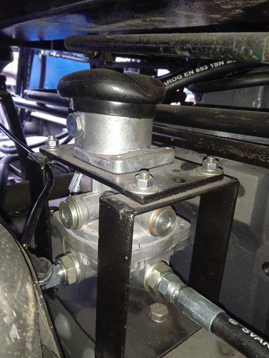 ХТЗ Т-150К, 2000 год, 2 800 000 рублей, 16 фотография