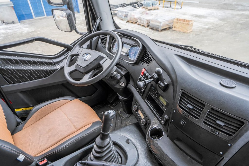 FAW J6 CA3250, 2026 год, 12 916 000 рублей, 5 фотография