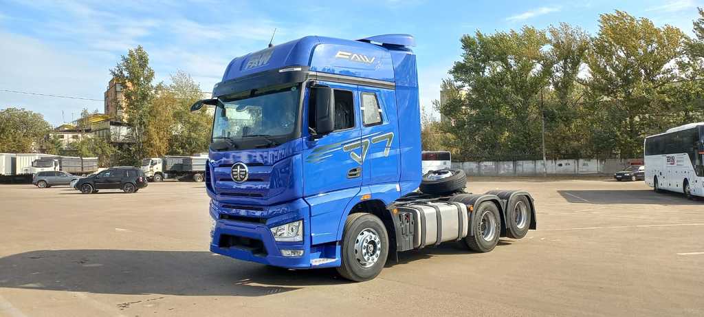 FAW J6 CA4250, 2024 год, 9 900 000 рублей, 1 фотография