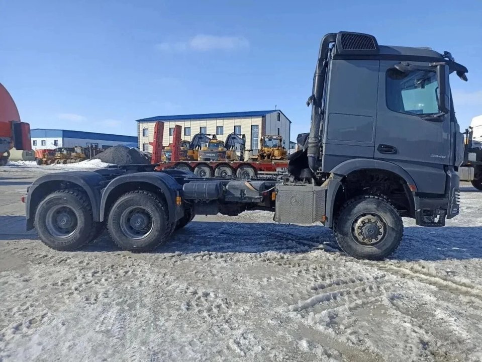 Mercedes-Benz Arocs, 2021 год, 8 999 000 рублей, 5 фотография