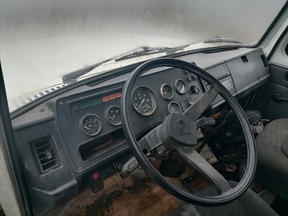 ГАЗ 3308, 2005 год, 450 000 рублей, 6 фотография