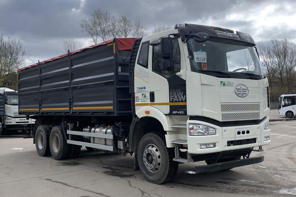 FAW J6 CA3250, 2024 год, 9 990 000 рублей, 3 фотография