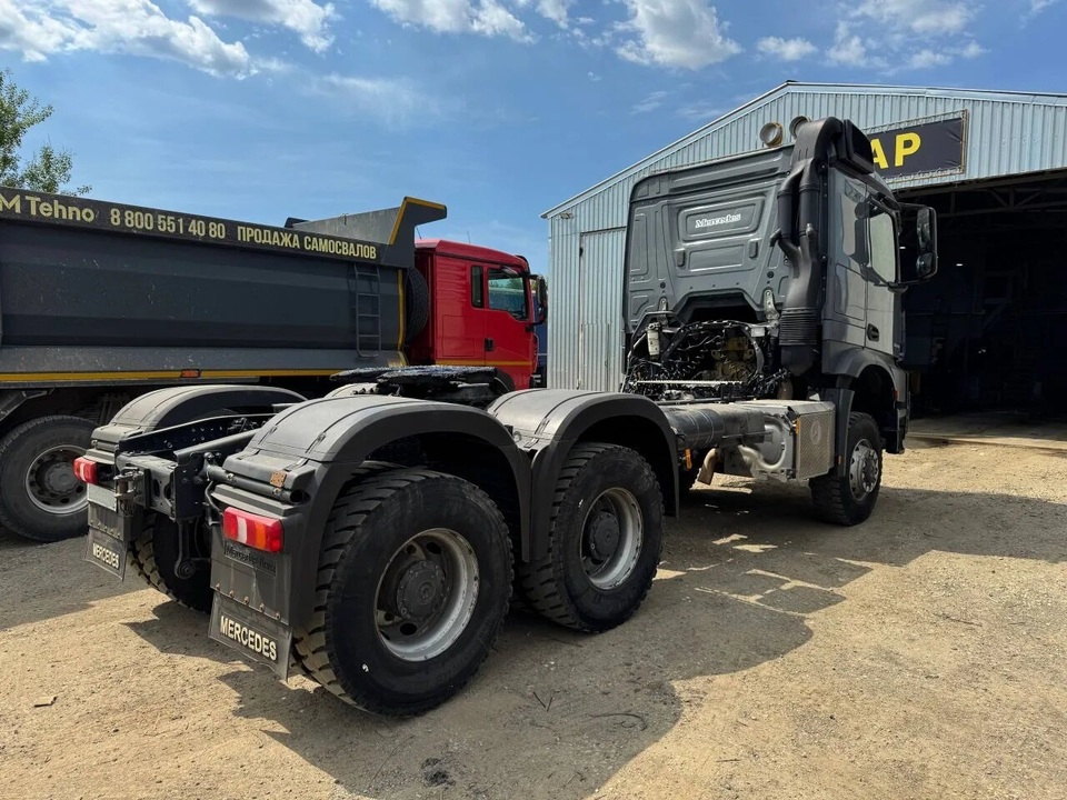 Mercedes-Benz Arocs, 2020 год, 9 500 000 рублей, 2 фотография