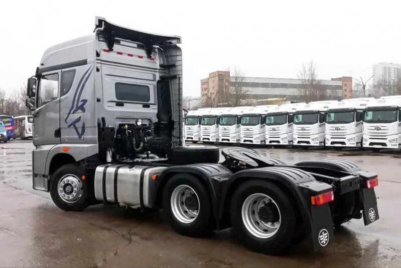 FAW J6 CA4250, 2024 год, 9 200 000 рублей, 3 фотография