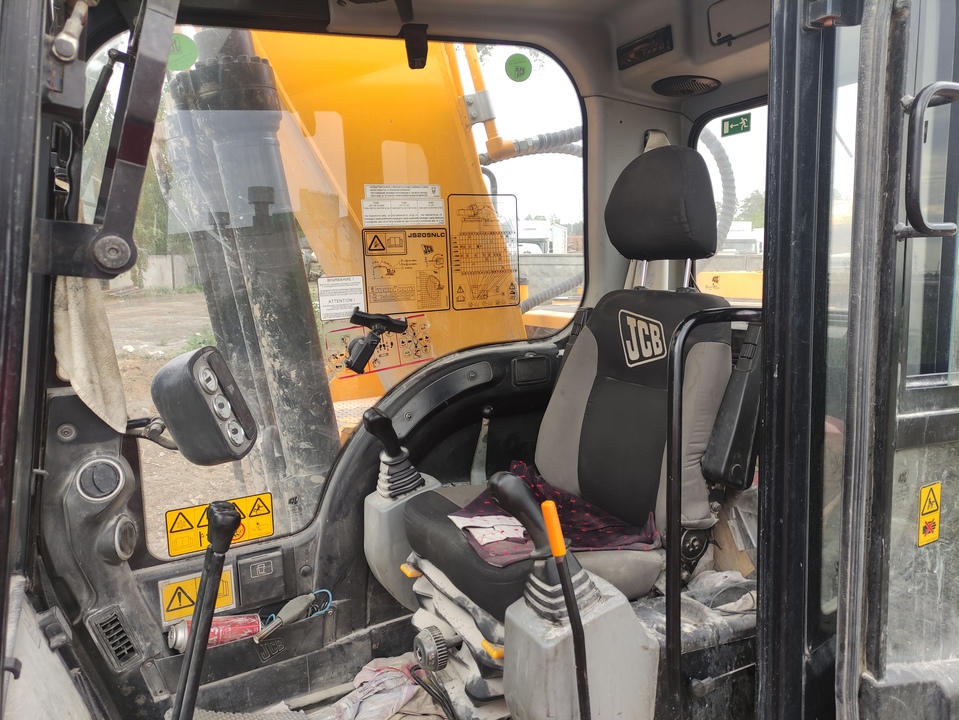 JCB JS205, 2018 год, 6 500 000 рублей, 6 фотография