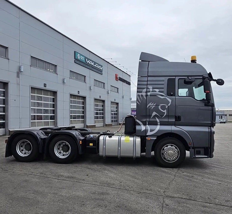 Sinotruk Hania (Howo) 6x4, 2024 год, 9 200 000 рублей, 4 фотография
