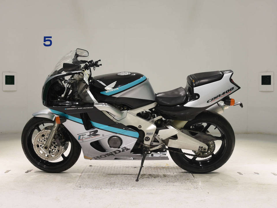 Honda CBR 400RR, 1990 год, 588 000 рублей, 2 фотография