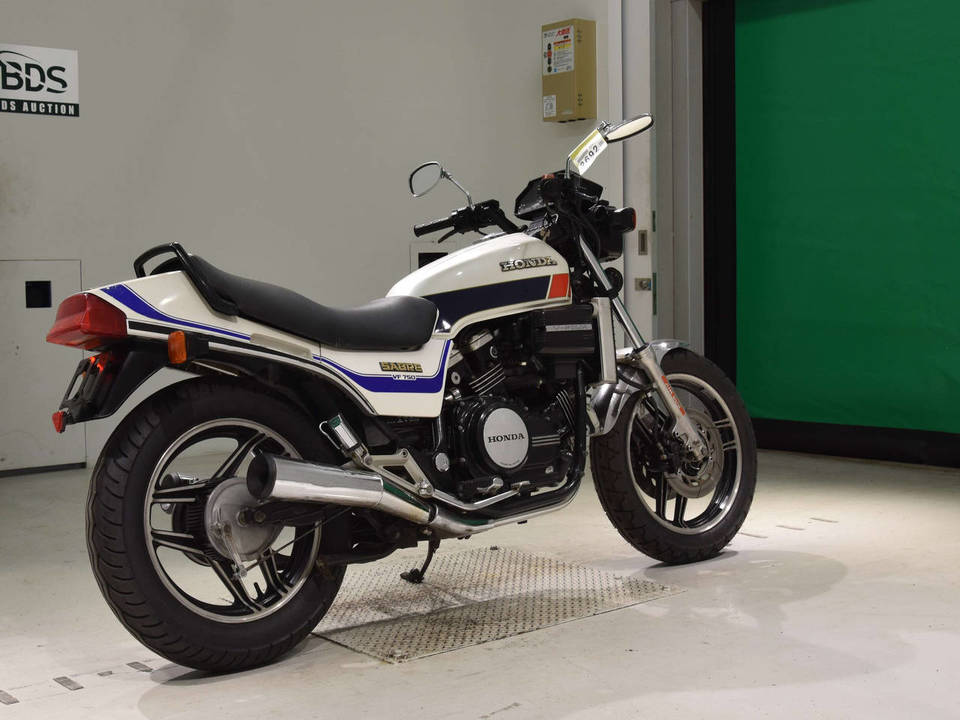 Honda VF 750, 1986 год, 358 000 рублей, 5 фотография