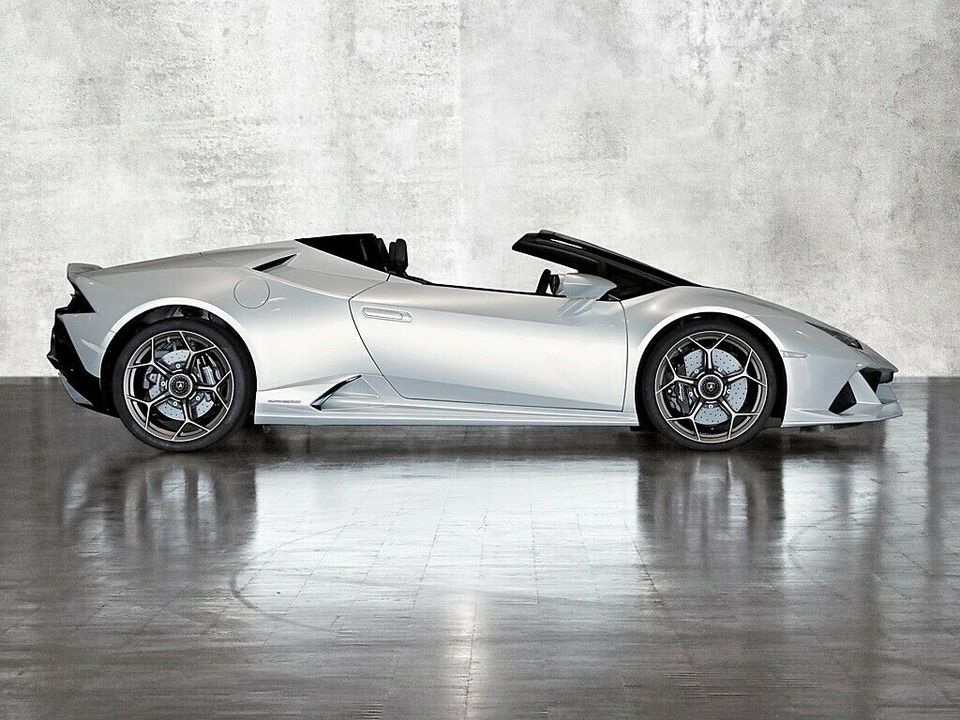 Lamborghini Huracán, 2022 год, 39 778 500 рублей, 38 фотография