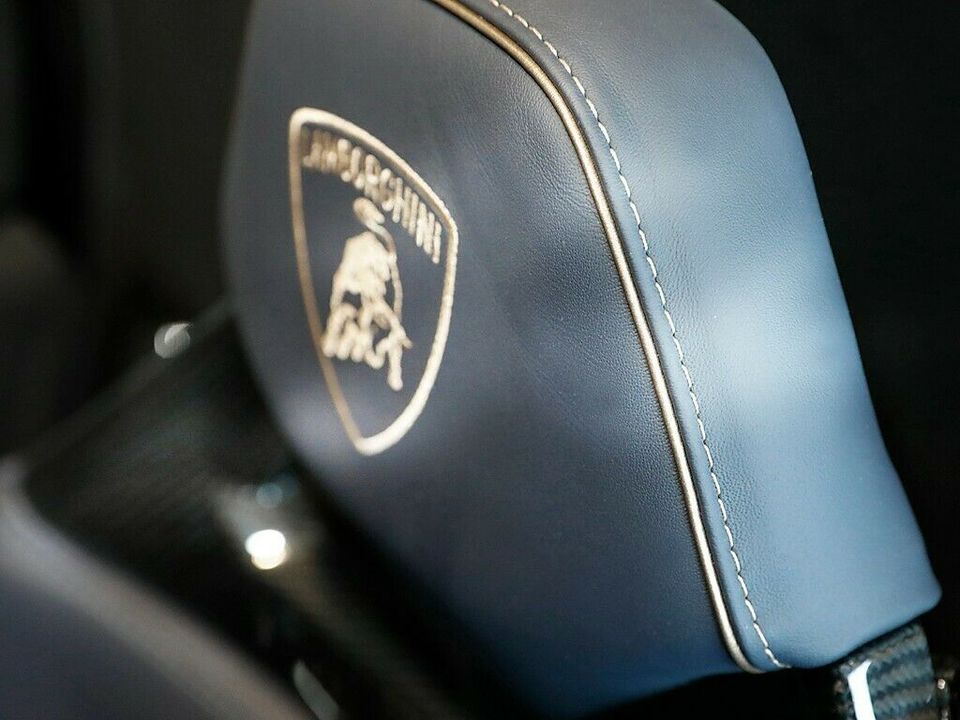 Lamborghini Huracán, 2022 год, 39 778 500 рублей, 27 фотография