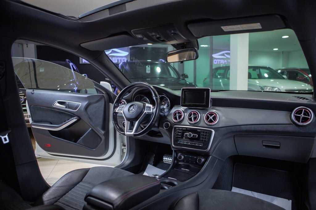 Mercedes-Benz CLA, 2013 год, 1 819 000 рублей, 5 фотография