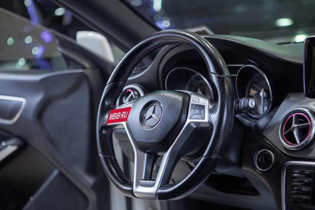 Mercedes-Benz CLA, 2013 год, 1 819 000 рублей, 14 фотография