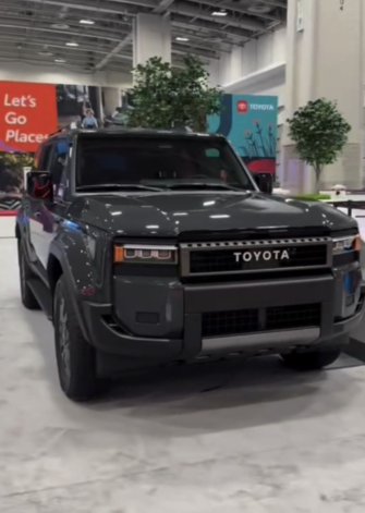 Toyota Land Cruiser Prado 150 рестайлинг 2, 2024 год, 13 000 000 рублей, 1 фотография
