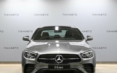 Mercedes-Benz E-Класс, 2022 год, 7 900 000 рублей, 3 фотография