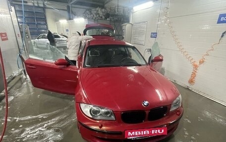 BMW 1 серия, 2008 год, 700 000 рублей, 8 фотография