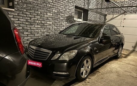 Mercedes-Benz E-Класс, 2012 год, 1 650 000 рублей, 15 фотография