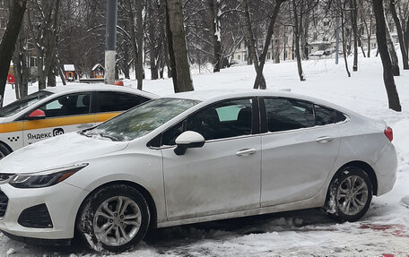 Chevrolet Cruze II, 2018 год, 1 380 000 рублей, 4 фотография