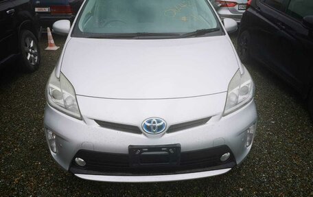 Toyota Prius, 2012 год, 1 350 000 рублей, 2 фотография
