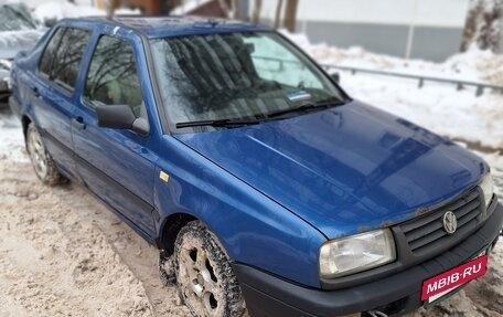 Volkswagen Vento, 1995 год, 190 000 рублей, 2 фотография