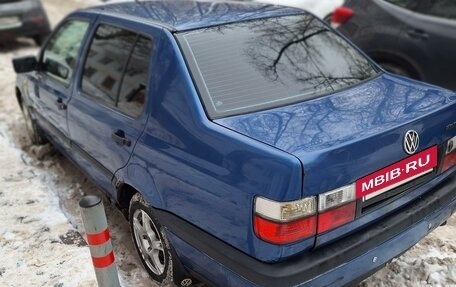 Volkswagen Vento, 1995 год, 190 000 рублей, 4 фотография