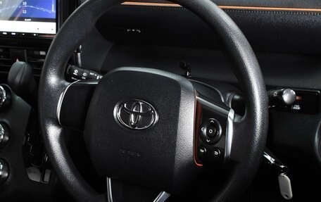 Toyota Sienta II, 2018 год, 1 529 000 рублей, 16 фотография
