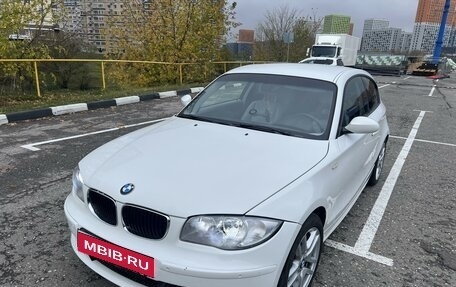 BMW 1 серия, 2008 год, 950 000 рублей, 2 фотография
