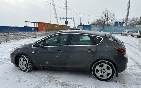 Opel Astra J, 2010 год, 750 000 рублей, 3 фотография