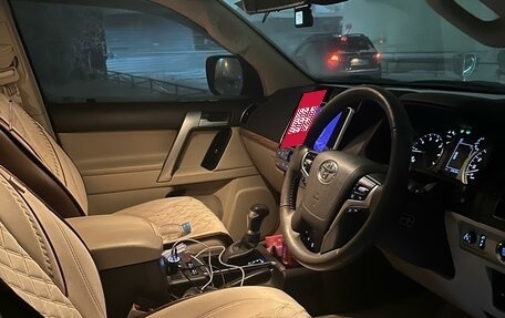 Toyota Land Cruiser Prado 150 рестайлинг 2, 2018 год, 4 600 000 рублей, 5 фотография