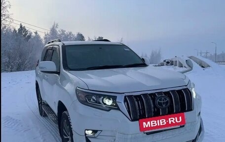 Toyota Land Cruiser Prado 150 рестайлинг 2, 2018 год, 4 600 000 рублей, 2 фотография