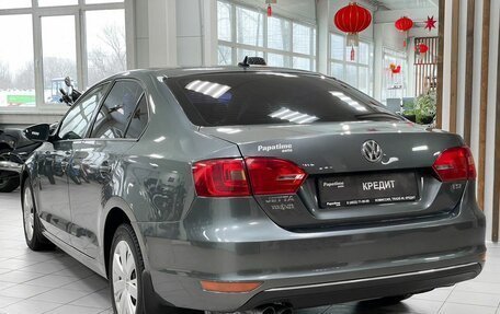 Volkswagen Jetta VI, 2011 год, 1 040 000 рублей, 4 фотография