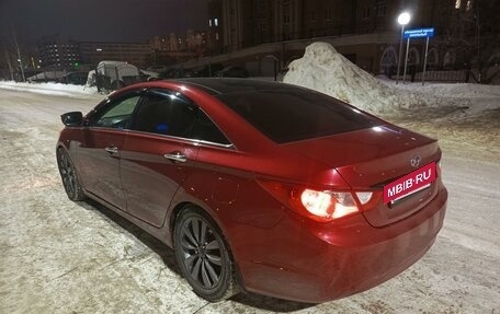 Hyundai Sonata VI, 2011 год, 950 000 рублей, 6 фотография